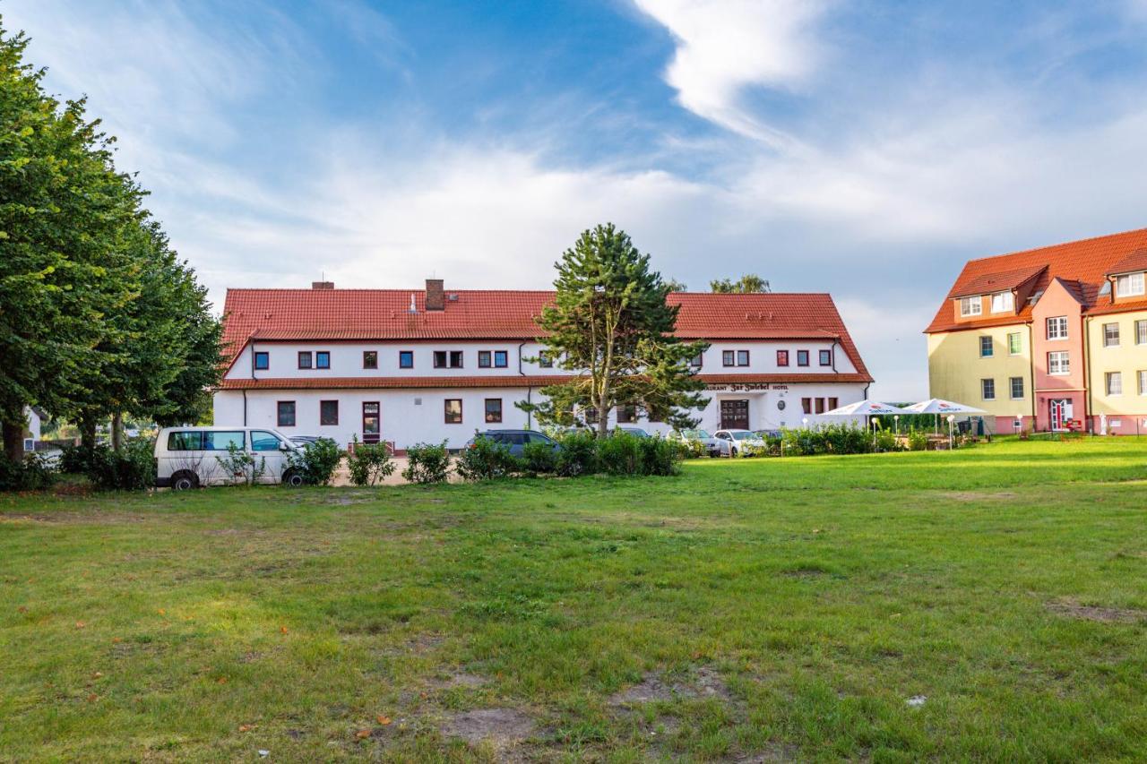 Hotel Und Restaurant "Zur Zwiebel" بيناموندا المظهر الخارجي الصورة